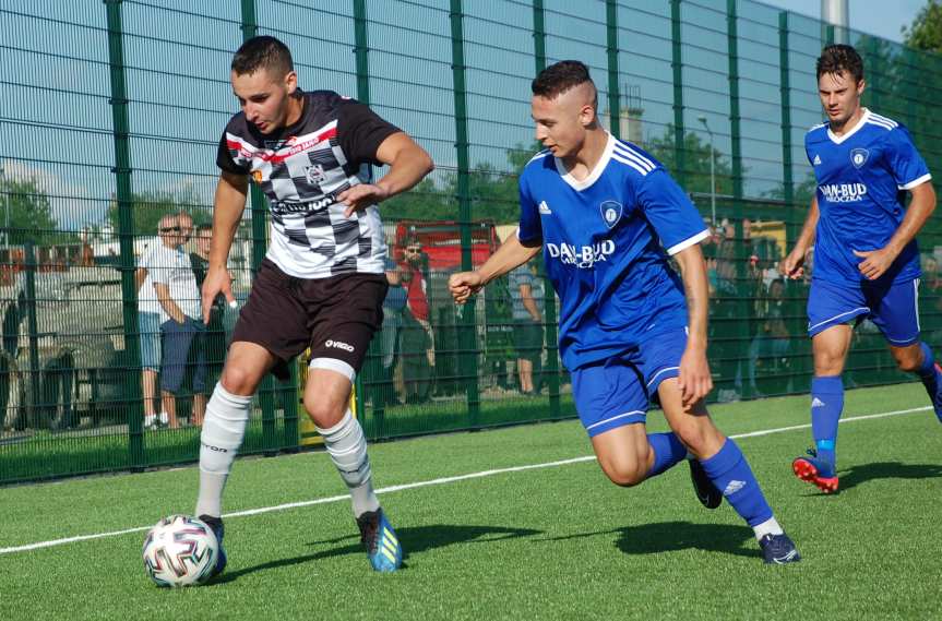 I runda PP: Czarni Jasło - Tempo Nienaszów 2-3