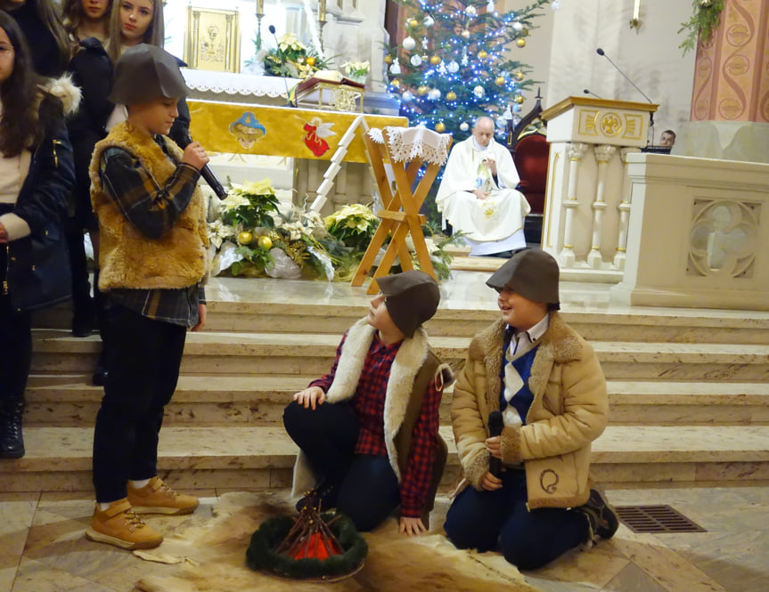 Jasełka w kościele w Brzyskach