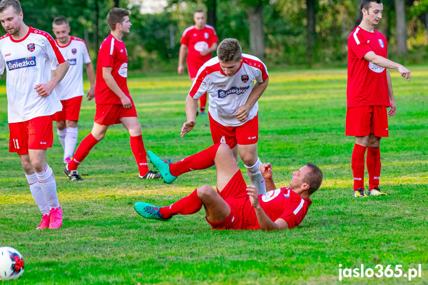 Jasiołka Świerzowa Polska - Wisłoka Błażkowa 0:0