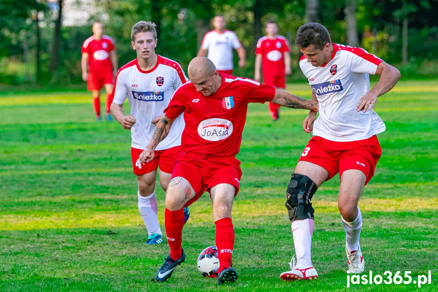 Jasiołka Świerzowa Polska - Wisłoka Błażkowa 0:0