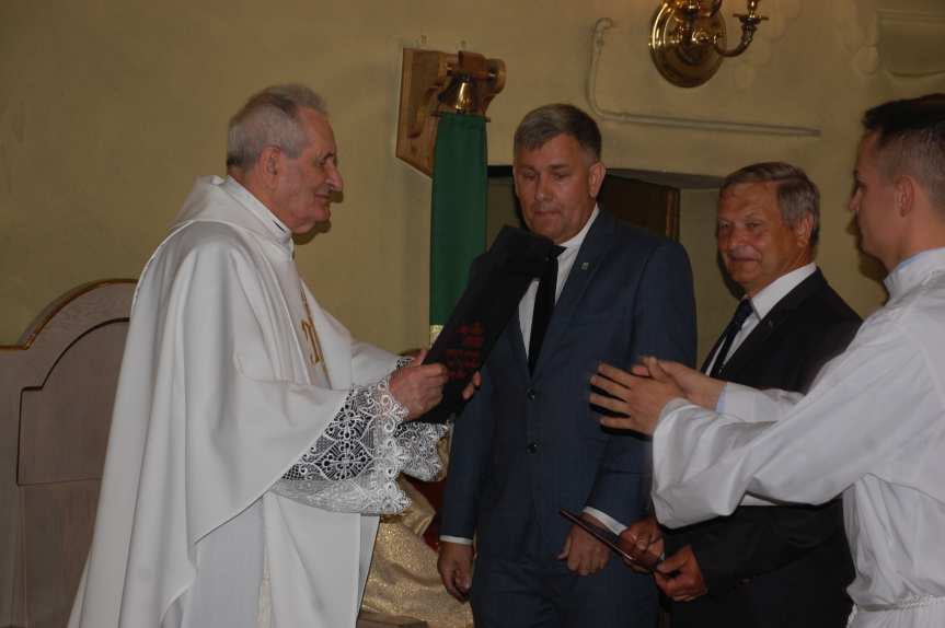 Jubileusz 60-lecia kapłaństwa i 50-lecia pracy w parafii w Nienaszowie księdza Zygmunta Kudyby