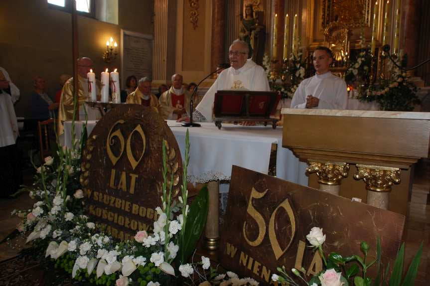 Jubileusz 60-lecia kapłaństwa i 50-lecia pracy w parafii w Nienaszowie księdza Zygmunta Kudyby
