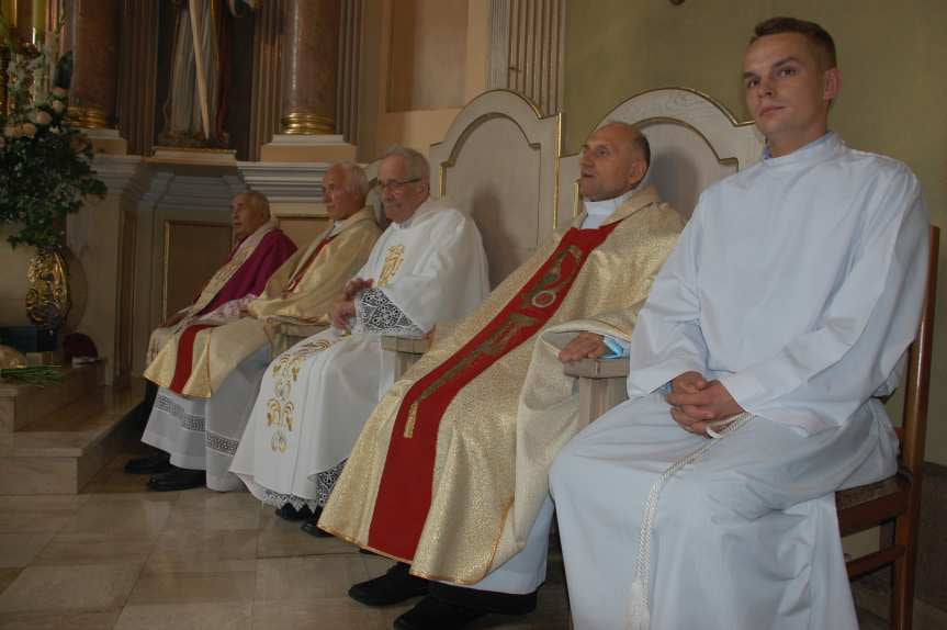 Jubileusz 60-lecia kapłaństwa i 50-lecia pracy w parafii w Nienaszowie księdza Zygmunta Kudyby