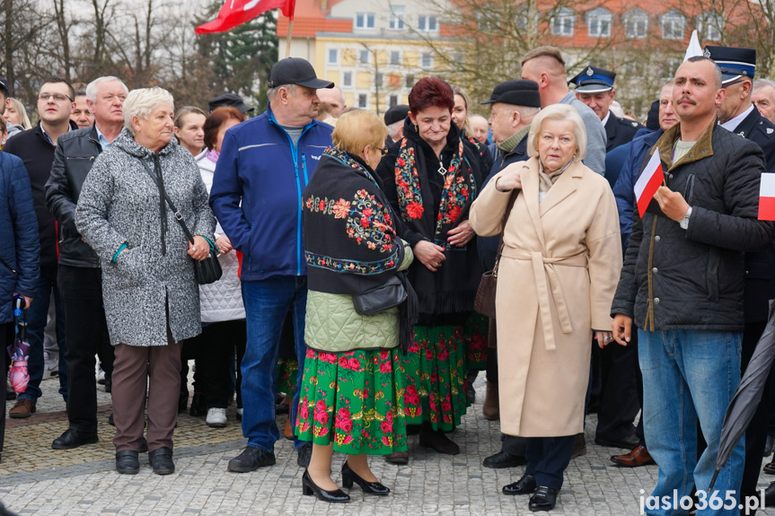 Karol Nawrocki na rynku w Jaśle