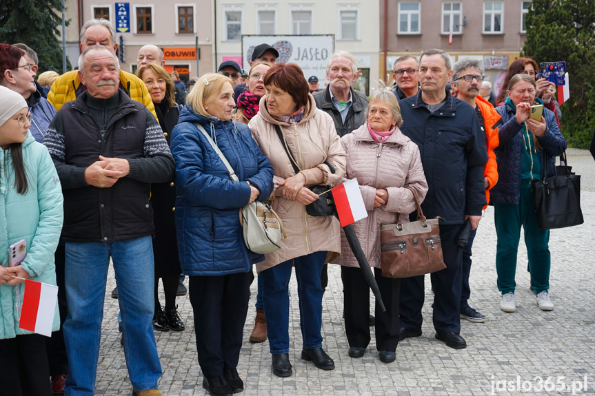 Karol Nawrocki na rynku w Jaśle