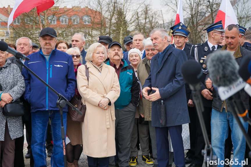 Karol Nawrocki na rynku w Jaśle