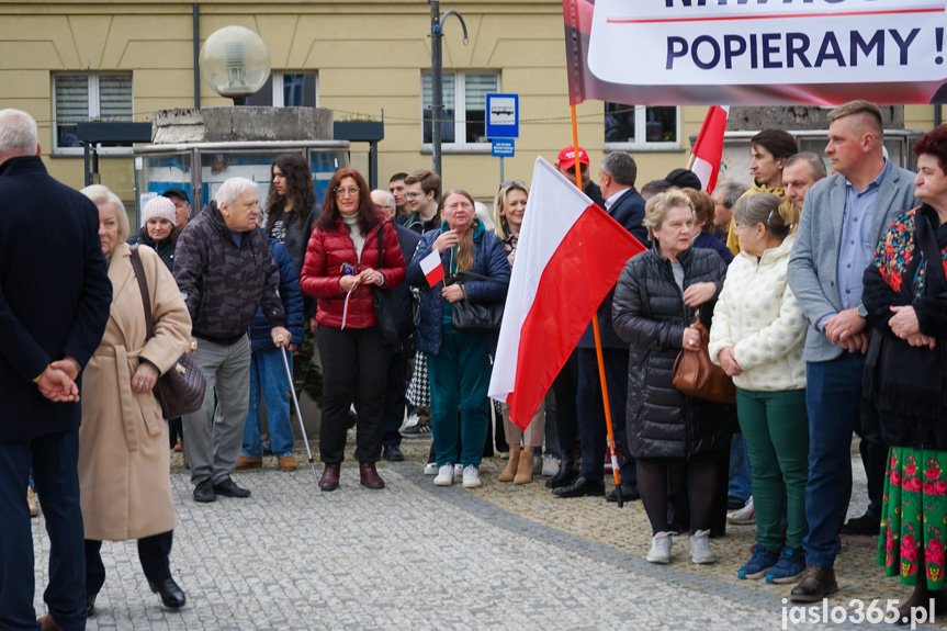 Karol Nawrocki na rynku w Jaśle
