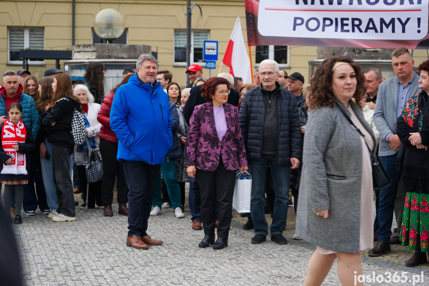 Karol Nawrocki na rynku w Jaśle