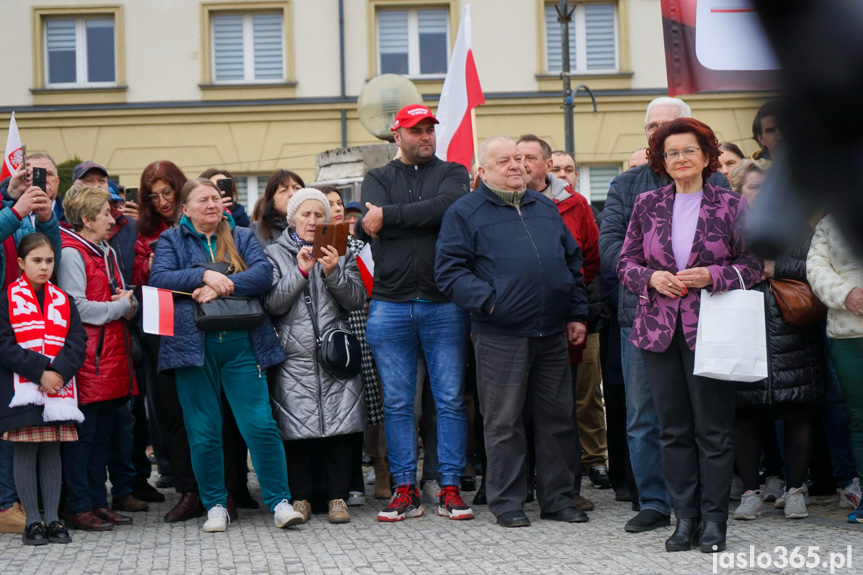 Karol Nawrocki na rynku w Jaśle