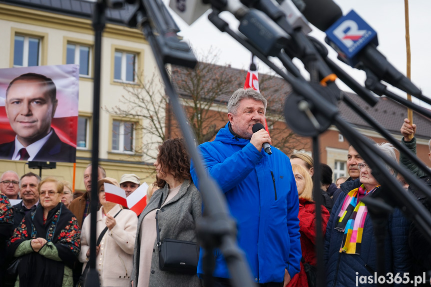 Karol Nawrocki na rynku w Jaśle