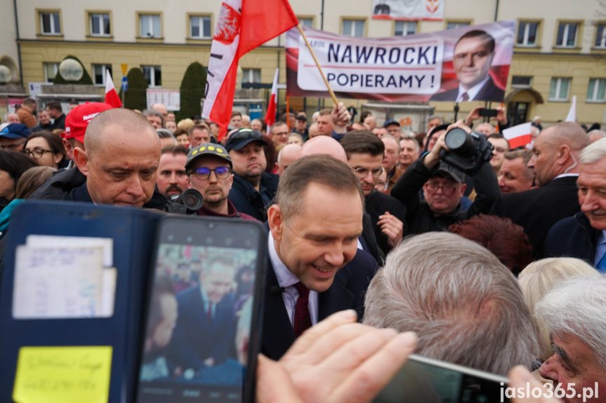 Karol Nawrocki na rynku w Jaśle