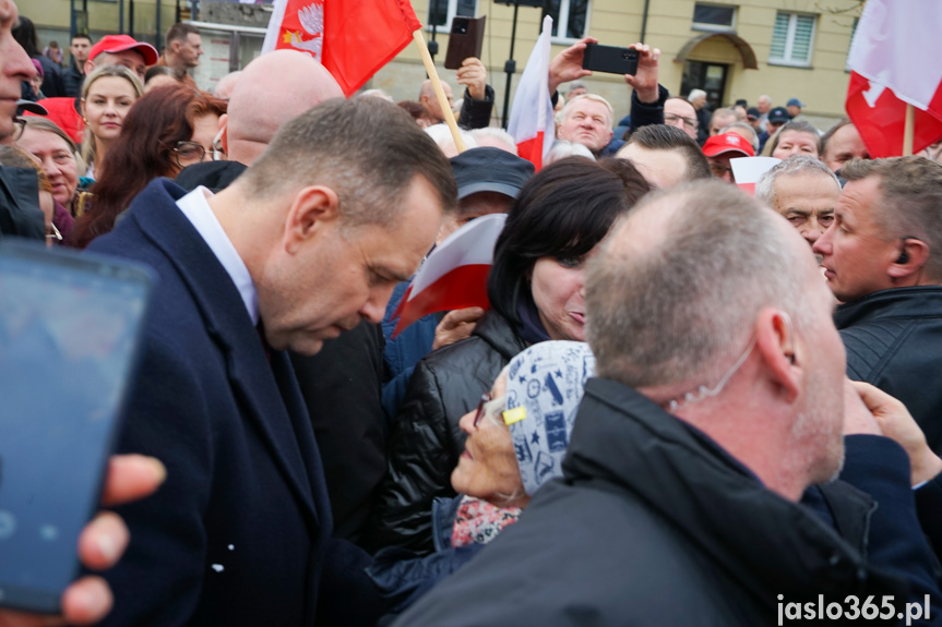 Karol Nawrocki na rynku w Jaśle