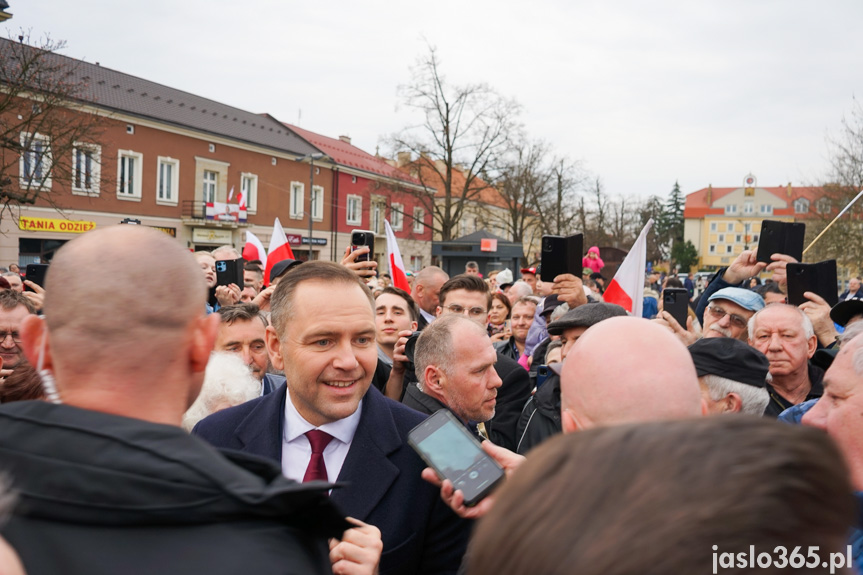 Karol Nawrocki na rynku w Jaśle