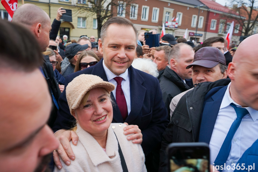 Karol Nawrocki na rynku w Jaśle