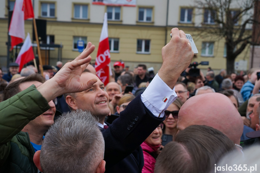 Karol Nawrocki na rynku w Jaśle