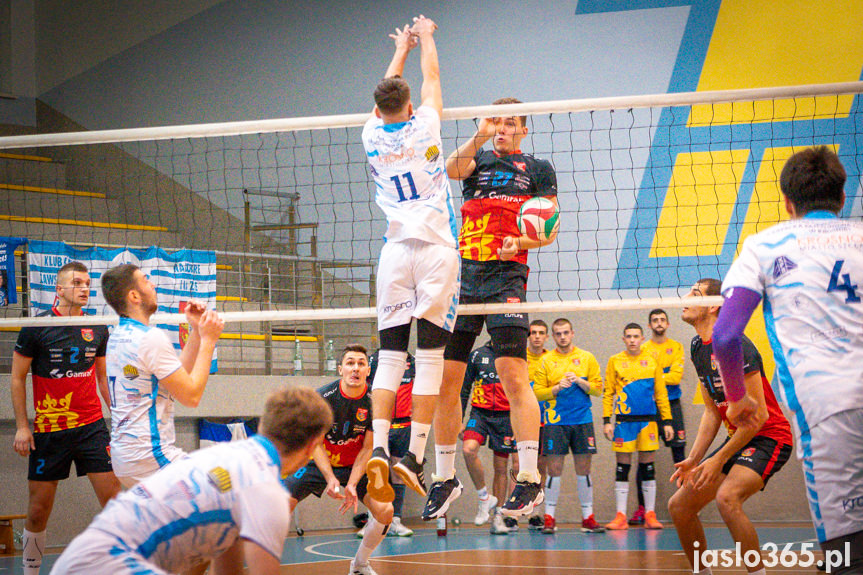 Karpaty Krosno Glass KPU w Krośnie - MKS MOSiR Jasło 2:3