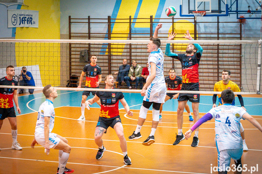 Karpaty Krosno Glass KPU w Krośnie - MKS MOSiR Jasło 2:3