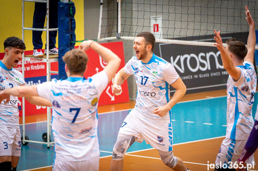 Karpaty Krosno Glass KPU w Krośnie - MKS MOSiR Jasło 2:3