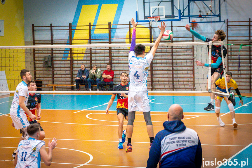 Karpaty Krosno Glass KPU w Krośnie - MKS MOSiR Jasło 2:3