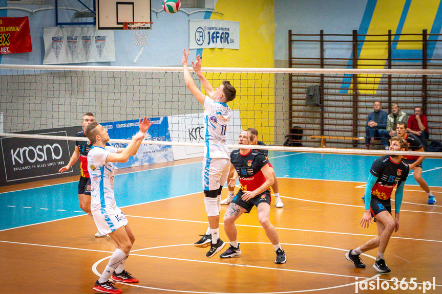 Karpaty Krosno Glass KPU w Krośnie - MKS MOSiR Jasło 2:3