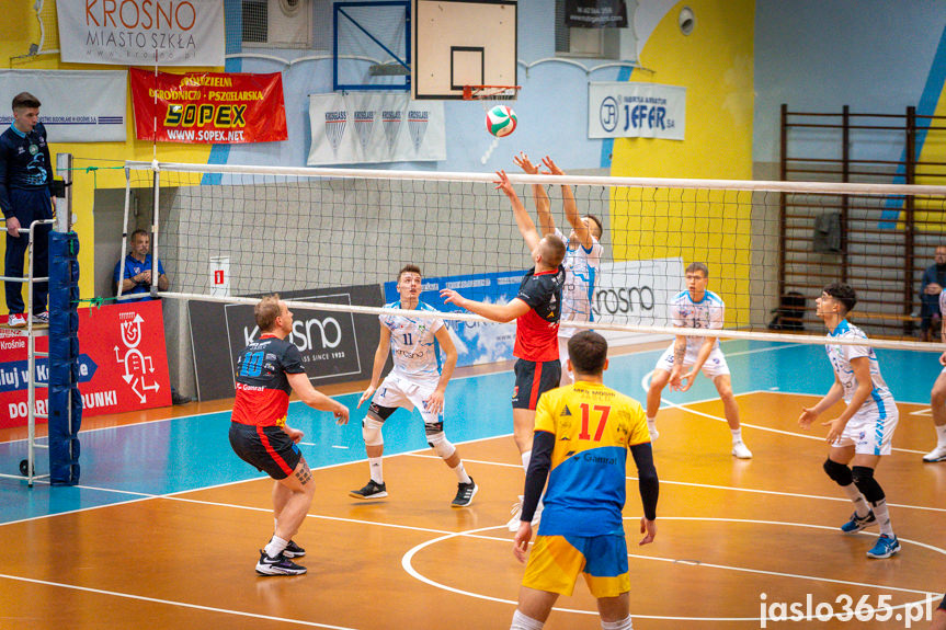 Karpaty Krosno Glass KPU w Krośnie - MKS MOSiR Jasło 2:3