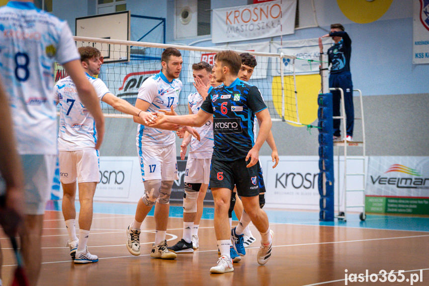 Karpaty Krosno Glass KPU w Krośnie - MKS MOSiR Jasło 2:3