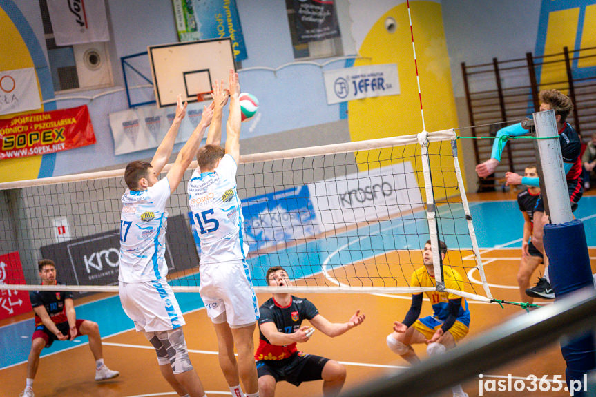 Karpaty Krosno Glass KPU w Krośnie - MKS MOSiR Jasło 2:3