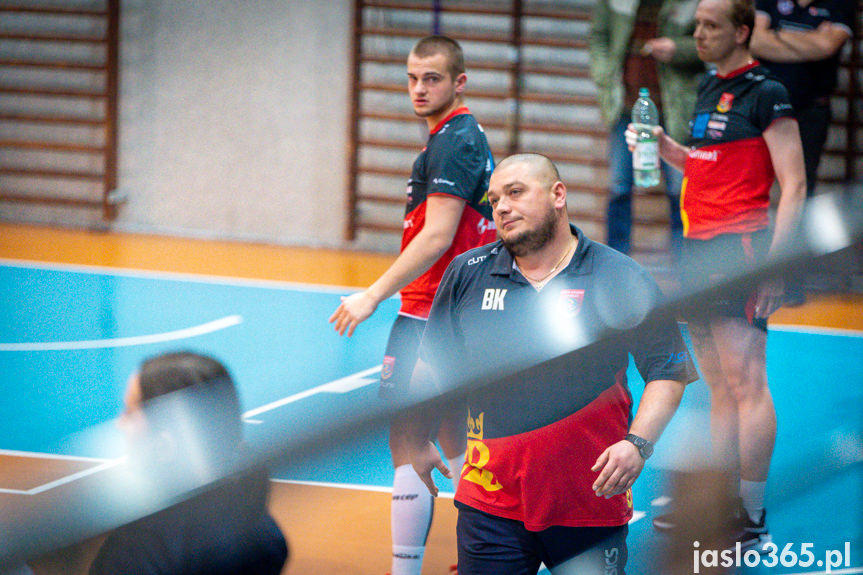 Karpaty Krosno Glass KPU w Krośnie - MKS MOSiR Jasło 2:3