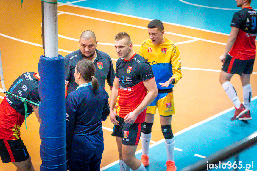 Karpaty Krosno Glass KPU w Krośnie - MKS MOSiR Jasło 2:3