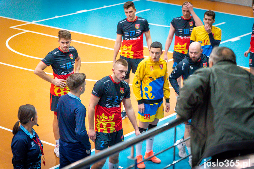 Karpaty Krosno Glass KPU w Krośnie - MKS MOSiR Jasło 2:3