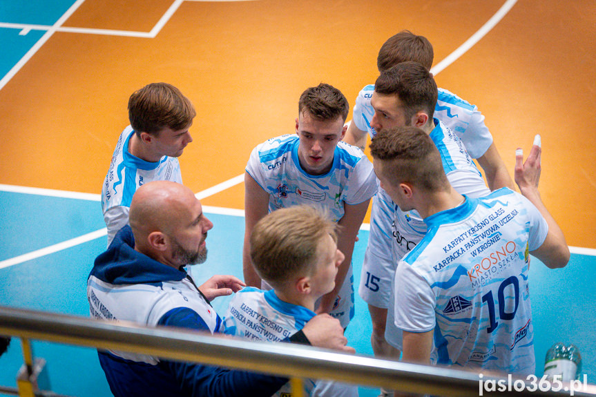 Karpaty Krosno Glass KPU w Krośnie - MKS MOSiR Jasło 2:3