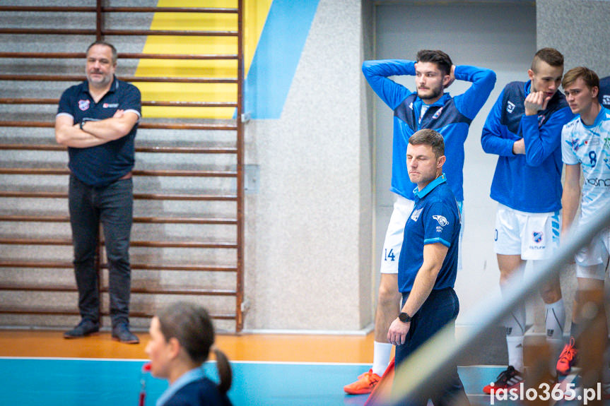 Karpaty Krosno Glass KPU w Krośnie - MKS MOSiR Jasło 2:3