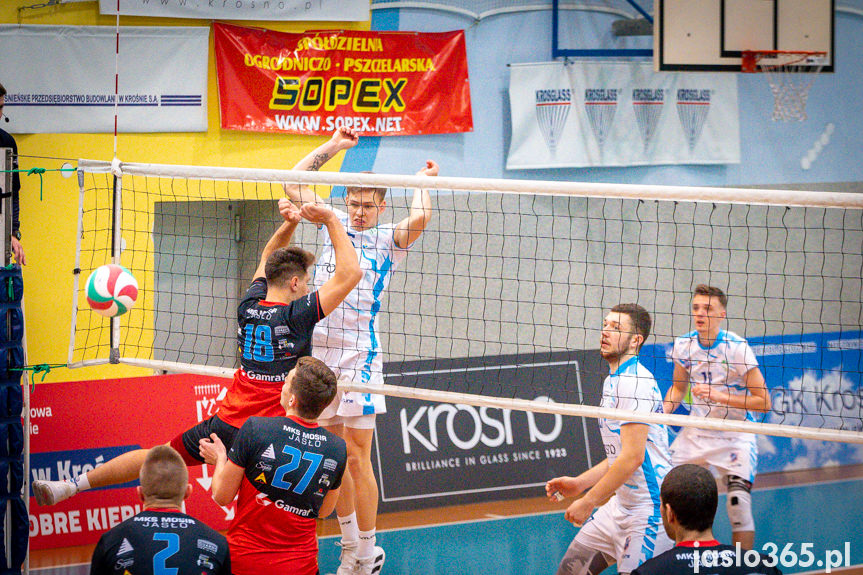 Karpaty Krosno Glass KPU w Krośnie - MKS MOSiR Jasło 2:3