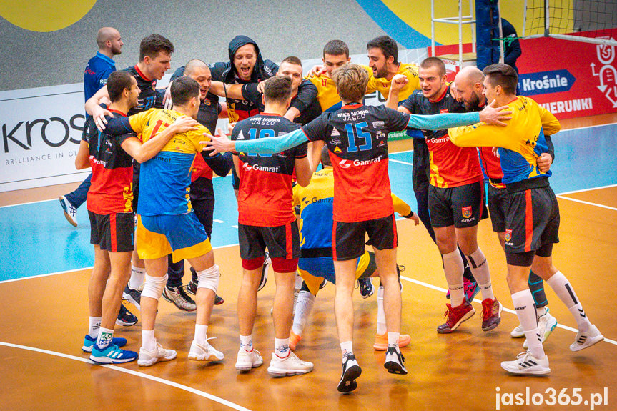Karpaty Krosno Glass KPU w Krośnie - MKS MOSiR Jasło 2:3