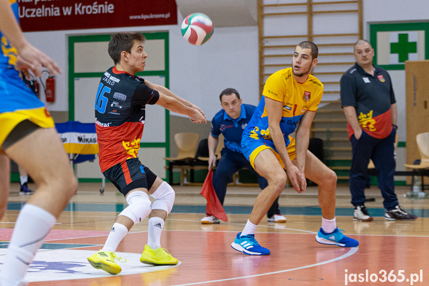 Karpaty Krosno - MKS MOSiR Jasło 3:1
