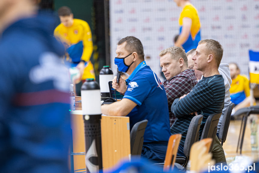 Karpaty Krosno - MKS MOSiR Jasło 3:1