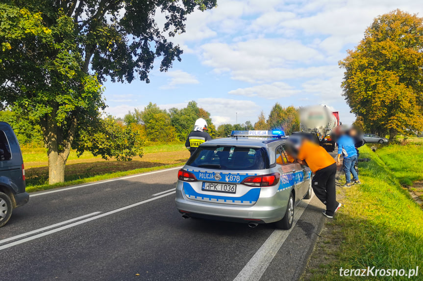 Kolizja w Warzycach trzech samochodów