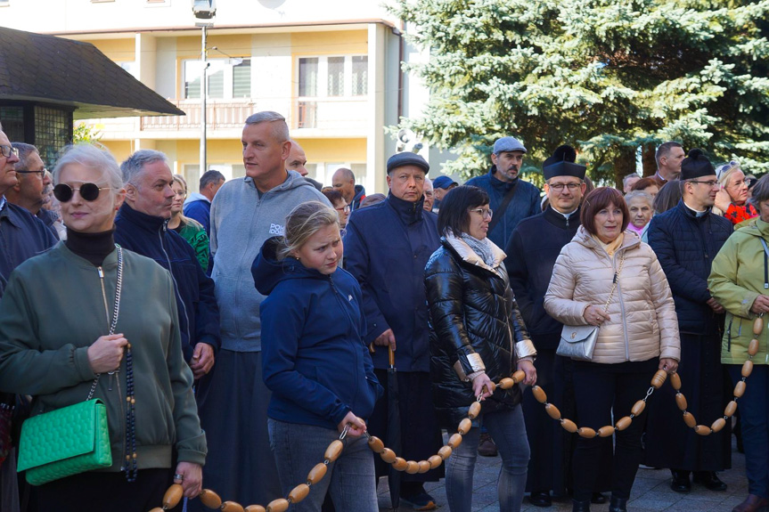 Krucjata Różańcowa przeszła ulicami Jasła