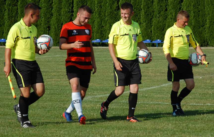 LKS Skołyszyn - Kotwica Korczyna 2-1