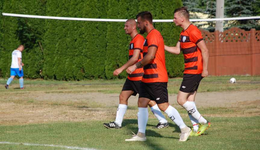 LKS Skołyszyn - Kotwica Korczyna 2-1