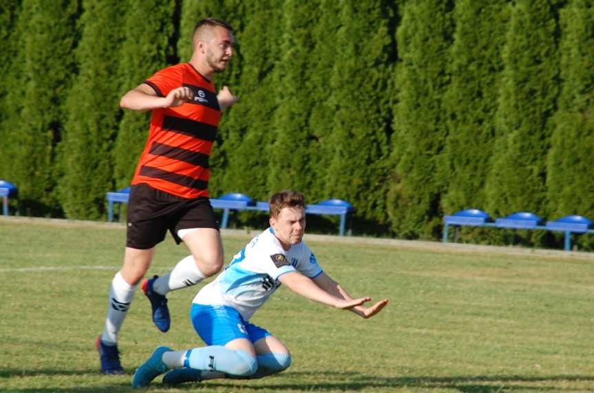 LKS Skołyszyn - Kotwica Korczyna 2-1