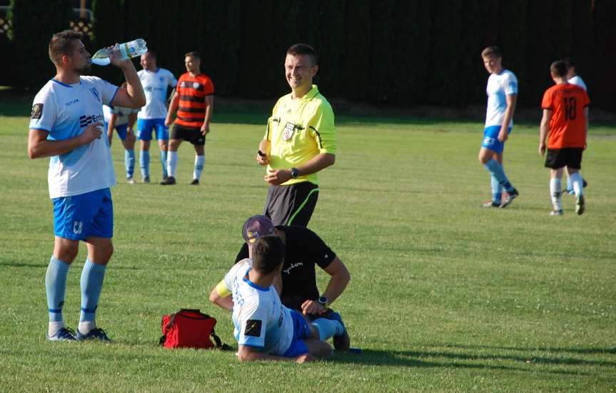 LKS Skołyszyn - Kotwica Korczyna 2-1