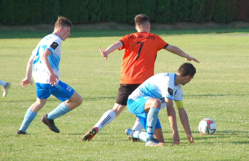 LKS Skołyszyn - Kotwica Korczyna 2-1