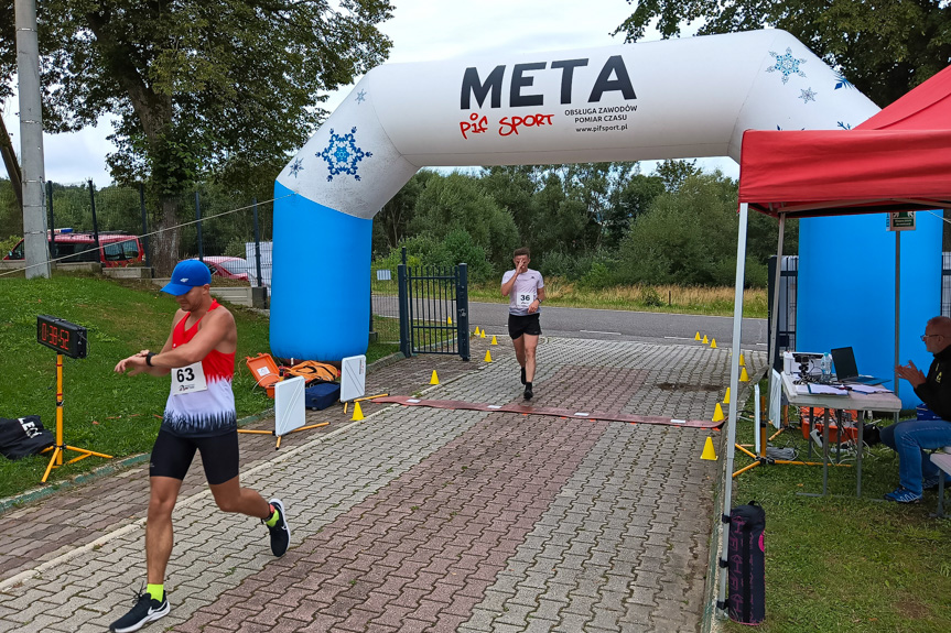 Mistrzostwa strażaków w biegu górskim w Ożennej