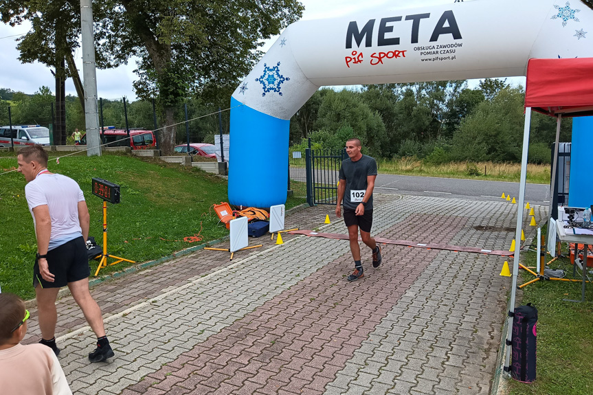 Mistrzostwa strażaków w biegu górskim w Ożennej