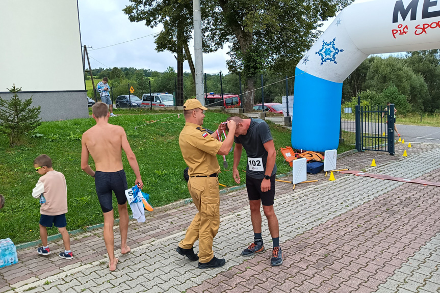 Mistrzostwa strażaków w biegu górskim w Ożennej