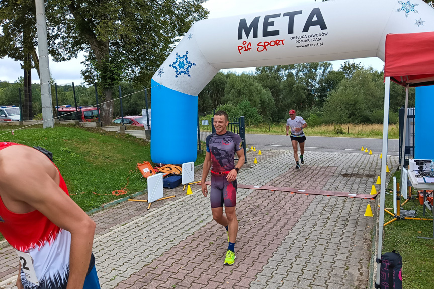 Mistrzostwa strażaków w biegu górskim w Ożennej
