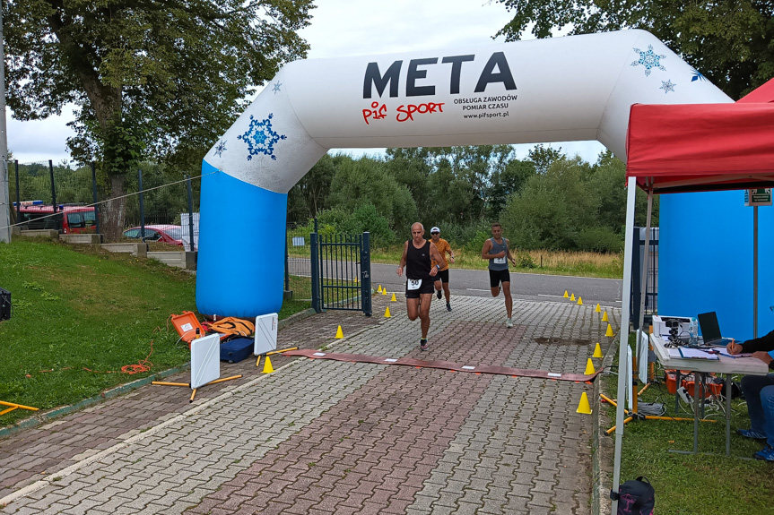 Mistrzostwa strażaków w biegu górskim w Ożennej