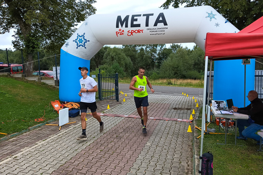 Mistrzostwa strażaków w biegu górskim w Ożennej