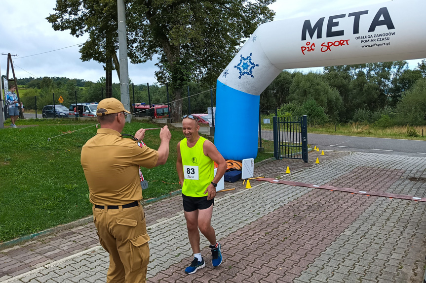 Mistrzostwa strażaków w biegu górskim w Ożennej